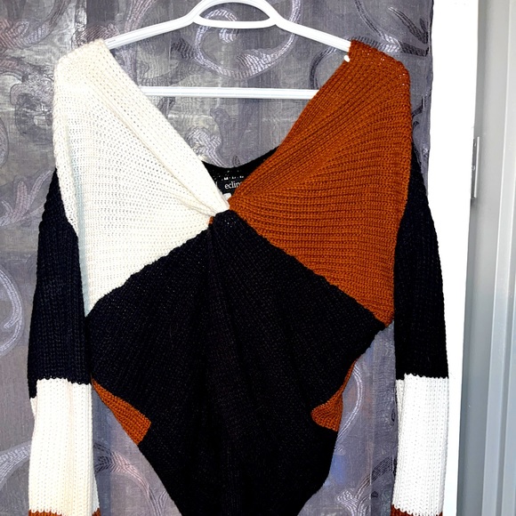 Eclipse knot top (barley worn) - Picture 1 of 3